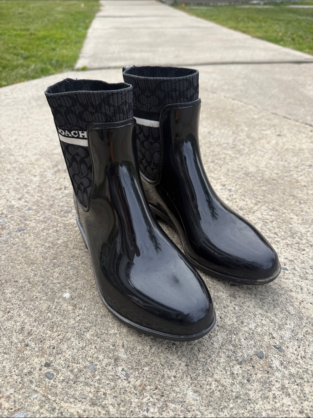Coach Black Glossy Rain Ankle Boots with Logo Knit Cuff - Picture 5 of 5